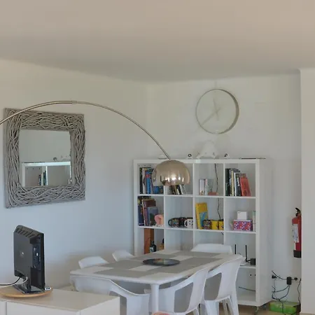 Villa 25 Passeig De La Mar Sant Lluís