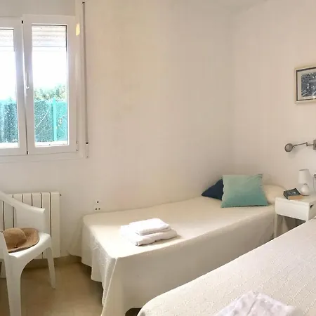 25 Passeig De La Mar